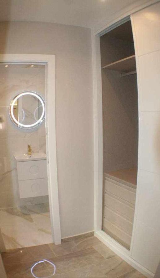 Apartamento Con Terraza Centrico Moderno Nuevo Madrid Exteriör bild